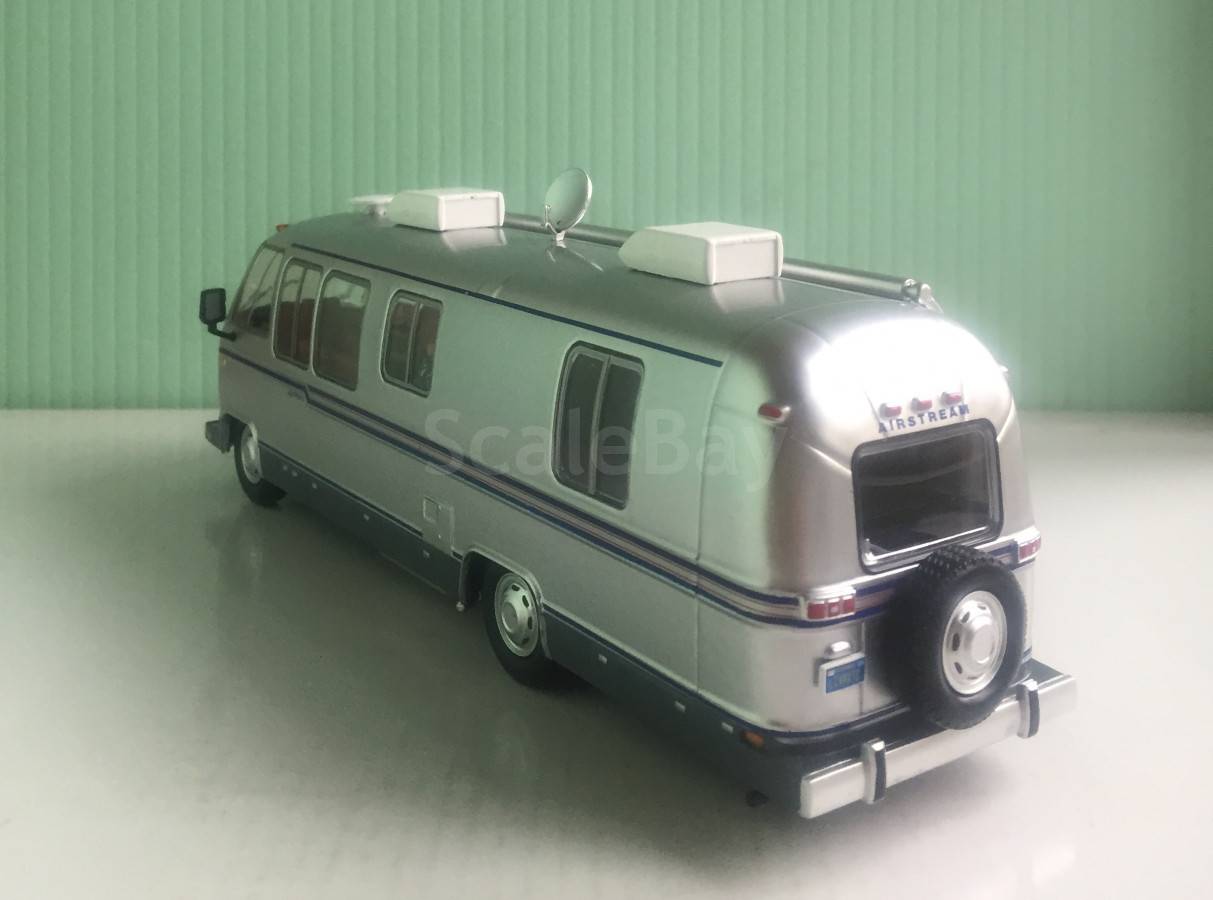Greenlight Airstream Excella Turbo 280 1981 Argent & Bleu 1/43 86312