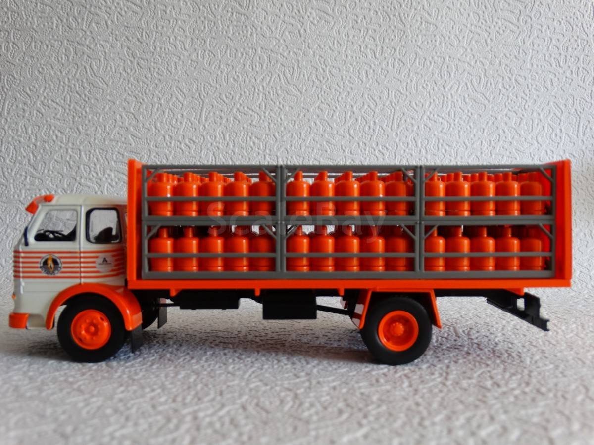 PEGASO COMET MARÍA Fernanda Frutas y Verduras 1:43 camion Ixo Altaya