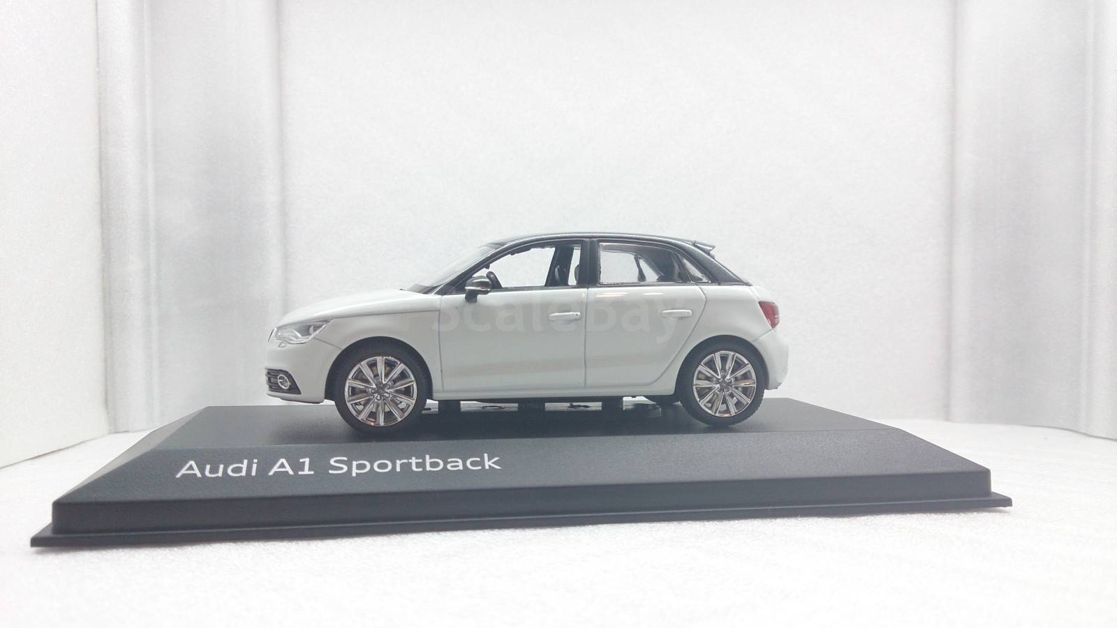 Audi A1 Sportback, 2012, Glacier White Аукцион масштабных и сборных